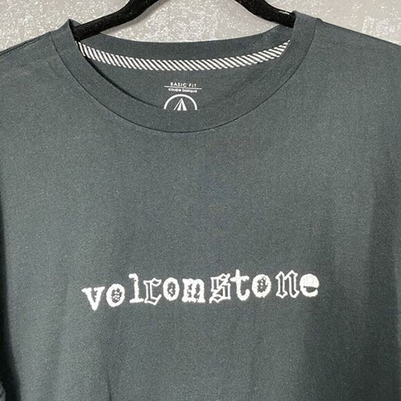 Volcom “volcomstone” black short sleeve boxer t-shirt. Size large - Picture 2 of 10